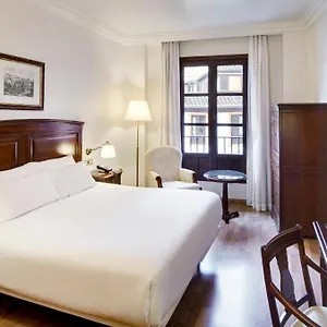 4* فندق هيسبيريا جرانادا